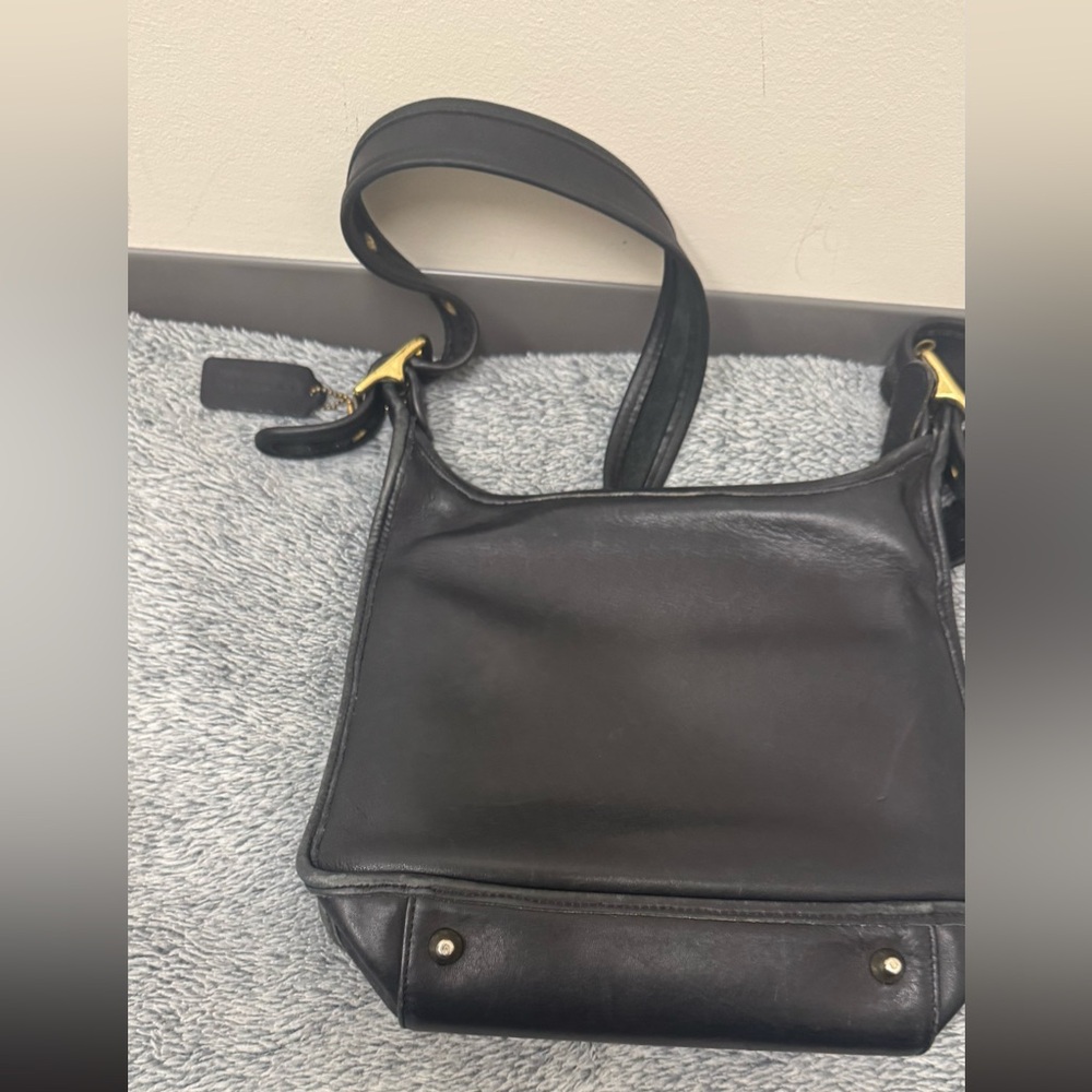 Coach Black Leather Crossbody Bag vintage - Picture 4 of 10